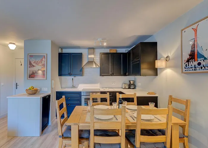 Apartment Fermes Du Montenvers B2, Alpes Agency, Central Chamonix, Sleeps 4-5